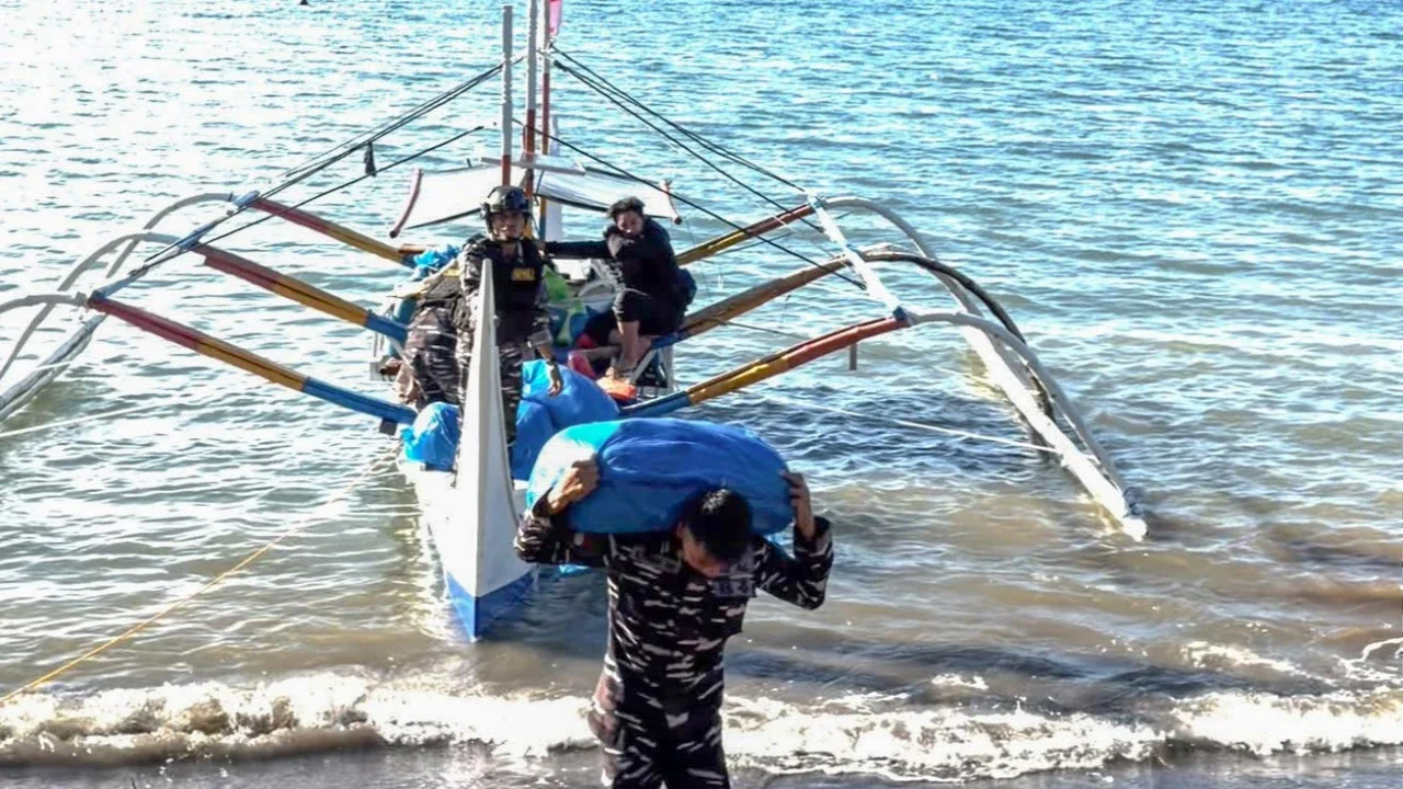 FOTO: TNI AL Gagalkan Penyelundupan Barang Ilegal dari Filipina di Perairan Sulawesi Utara