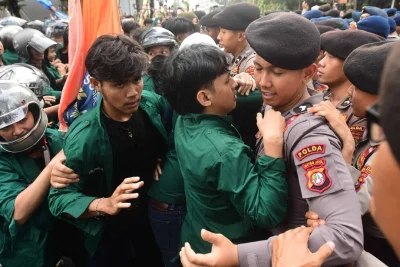 Latest Program: FOTO: Mahasiswa Gelar Aksi di Jalan Sudirman Jakarta Suarakan Sejumlah Isu Nasional