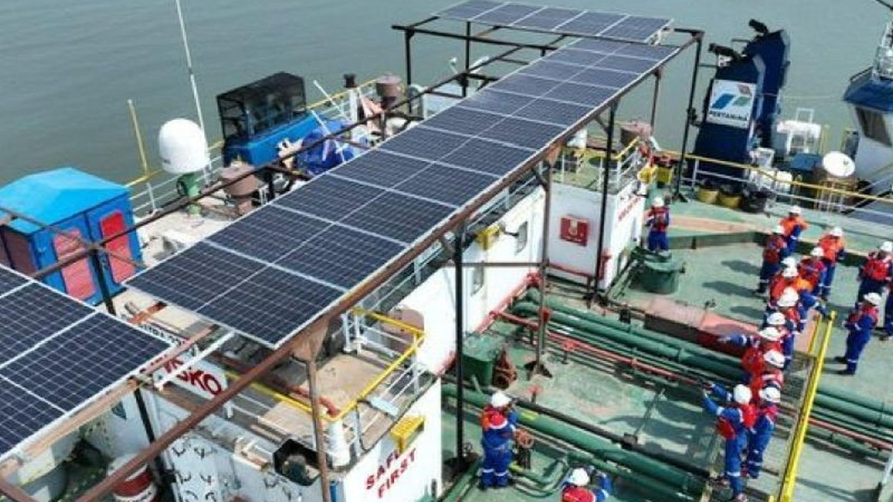 Inovasi Dekarbonisasi: PLTS Kapal Pertamina Kurangi Emisi di Sektor Maritim