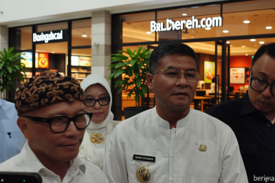 Wagub Jabar Jenguk Wanita yang Disekap Kekasihnya – Minta Warga Tak Sebar Foto Korban