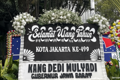 Special Plan: Tampil Beda di Tengah Perayaan HUT Jakarta, Karangan Bunga Hitam Dedi Mulyadi Menarik Perhatian