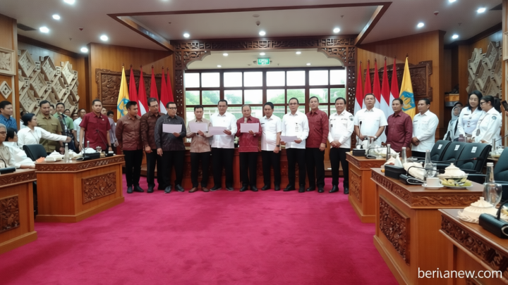 Meeting Results: Menteri Jumhur dan Koster Deklarasikan Bali Menuju 100 Persen Pemilahan Sampah
