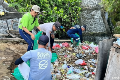Key Strategy: Warga Buleleng Gelar Aksi Bersih Sungai Peringati Hari Lahir Pancasila, Kumpulkan Ratusan Kilogram Sampah