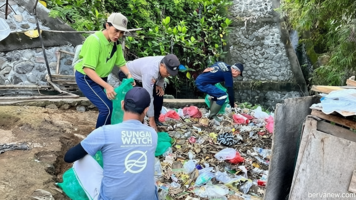 Key Strategy: Warga Buleleng Gelar Aksi Bersih Sungai Peringati Hari Lahir Pancasila, Kumpulkan Ratusan Kilogram Sampah
