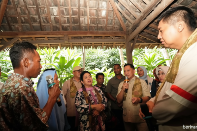 Latest Program: Pastikan Bantuan Tepat Sasaran, Mendagri dan Menteri PKP Tinjau Penerima Bedah Rumah di Bantul