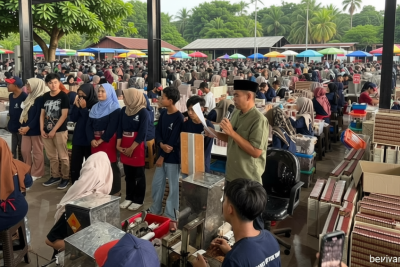 Special Plan: 150 Karyawan Dapat Rezeki Nomplok Diberangkatkan Umrah, Pesan Bos Rokok HS Bikin Haru