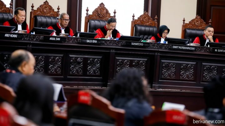 Meeting Results: MK Tolak Gugatan, Batas Usia Minimal Calon Kades Tak Berubah