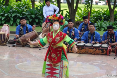 Maestro Tari Betawi Kartini Kisam: Dari Pemalu Hingga Mendunia Berkat Seni