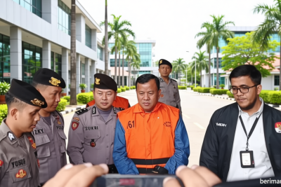 Main Agenda: Kenakan Rompi Oranye, Bupati Kuansing Resmi Ditahan KPK