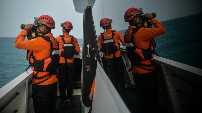 hari-kedua-pencarian-kapal-hilang-kontak-di-selat-sunda-1788949492379_169