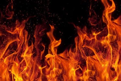 Kebakaran di Pemukiman Padat Tanah Abang Hanguskan 3 Rumah
