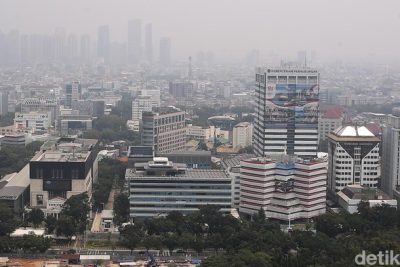 Kualitas Udara Jakarta Tak Sehat Pagi Ini