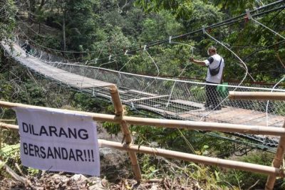 Jembatan Pongpet Dibangun Kembali Setelah Nyaris Ambruk