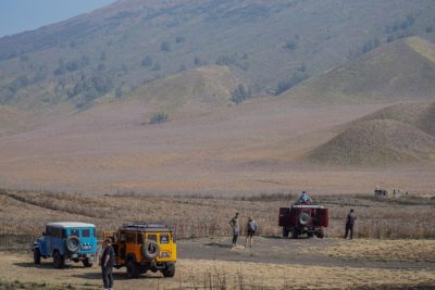 Kebakaran Meluas, Wisata Gunung Bromo Ditutup Total