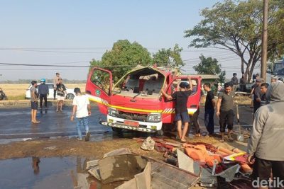 Mobil Damkar di Sulsel Terguling Saat Bertugas, 2 Personel Meninggal Dunia