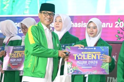 Maksimalkan Potensi Desa, Mendes PDT Ajak Mahasiswa UMJ Jadi Pengusaha