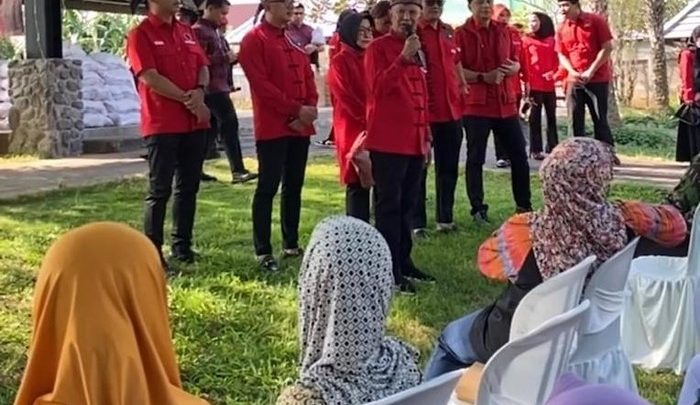Rangkaian Soekarno Run BWX 2026: PDIP Jatim Salurkan 2.000 Paket Sembako