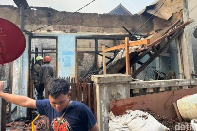 ‘Mak Jangan Nangis’, Lemasnya Warga Gambir Jakpus Tahu Rumahnya Terbakar