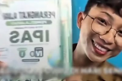 Pria Guru SD di Sulteng Berdandan Seperti Wanita Diberhentikan