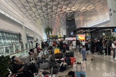 Bandara Soetta Ditutup hingga Pukul 13.30 WIB Imbas Erupsi Anak Krakatau