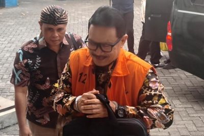 KPK Geledah Dinas Perdagangan-Badan Keuangan Madiun Terkait TPPU Walkot Maidi