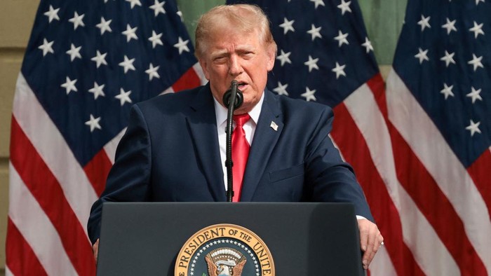 Trump Bersumpah Hantam Keras Iran Jika Terbukti Terlibat Pembajakan Flydubai