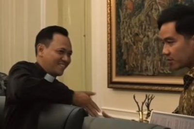 Gibran Temui Jemaat GKPI Rajeg, Pastikan Bisa Beribadah Aman